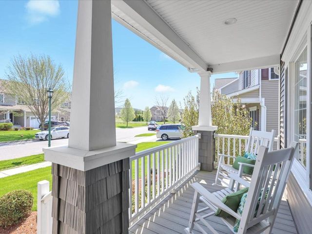 98 Sommerfield Avenue, South Burlington, VT 05403