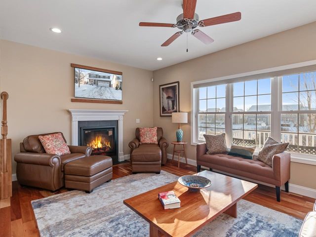 98 Sommerfield Avenue, South Burlington, VT 05403