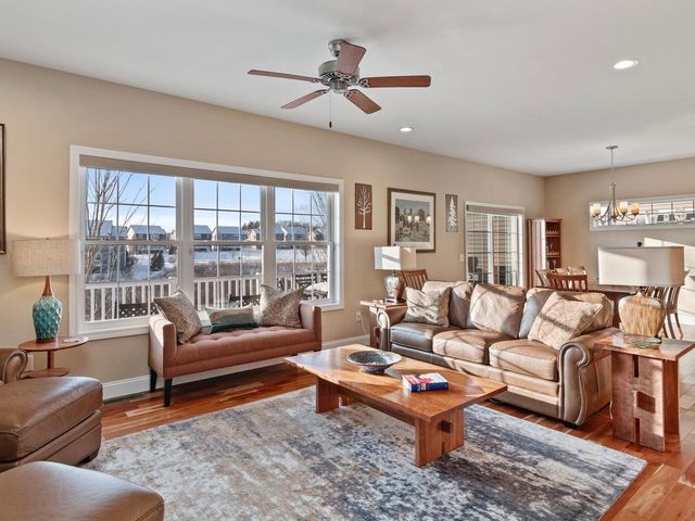 98 Sommerfield Avenue, South Burlington, VT 05403