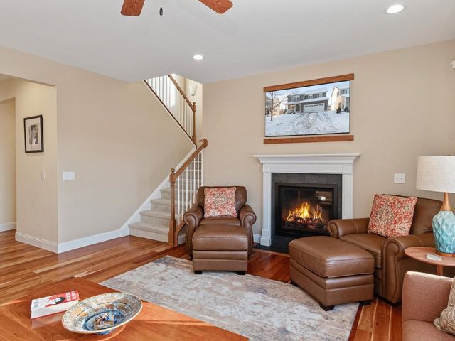 98 Sommerfield Avenue, South Burlington, VT 05403