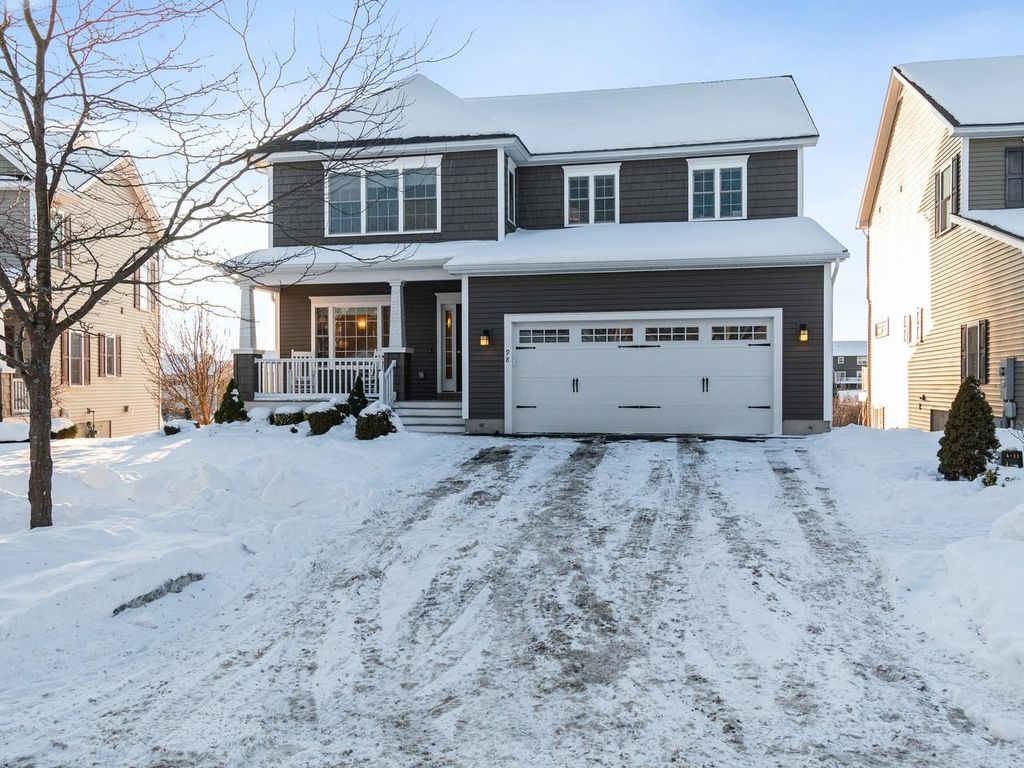 98 Sommerfield Avenue, South Burlington, VT 05403