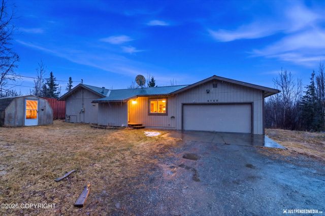6760 E Bogard Road, Wasilla, AK 99654