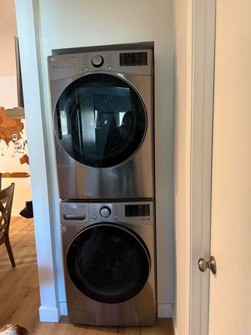 7704 Caminito Tingo 102, Carlsbad, CA 92009