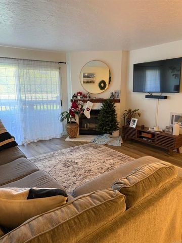 7704 Caminito Tingo 102, Carlsbad, CA 92009