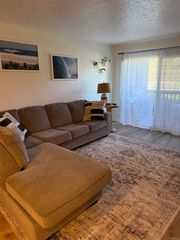 7704 Caminito Tingo 102, Carlsbad, CA 92009