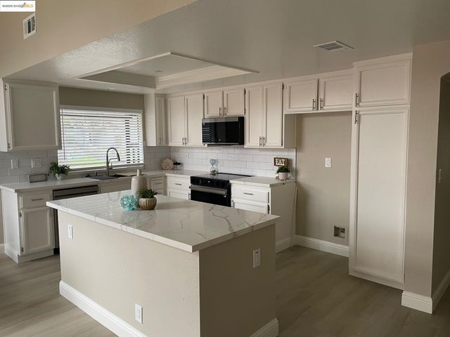 4824 Valley Way, Antioch, CA 94531