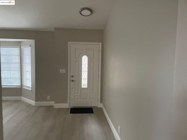 4824 Valley Way, Antioch, CA 94531