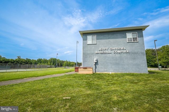 15009 WOODGLEN CT, Dumfries, VA 22025