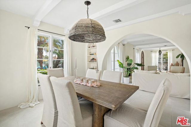 4267 Murietta Avenue, Sherman Oaks, CA 91423