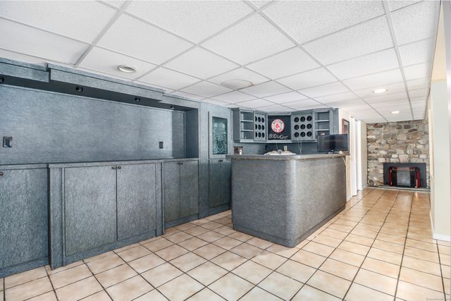 38 North Lake Shore Drive, Brookfield, CT 06804