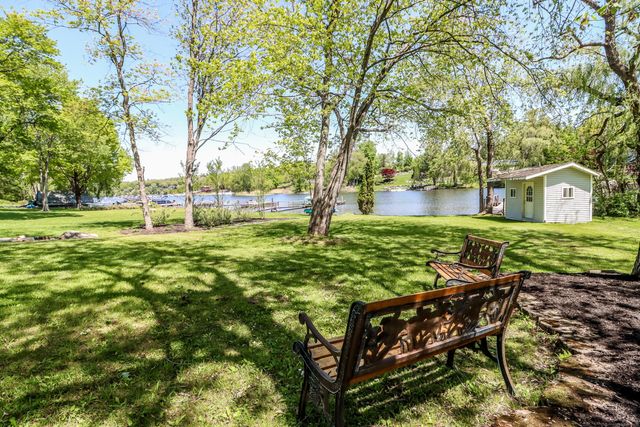 38 North Lake Shore Drive, Brookfield, CT 06804