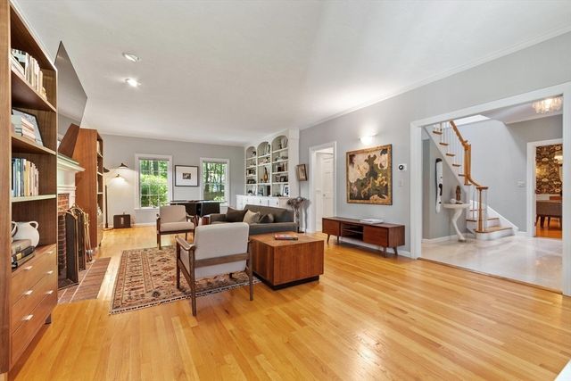 10 Wingate Ln, Acton, MA 01720