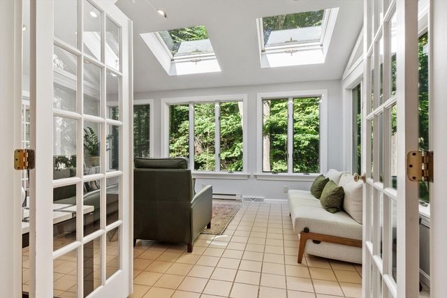10 Wingate Ln, Acton, MA 01720