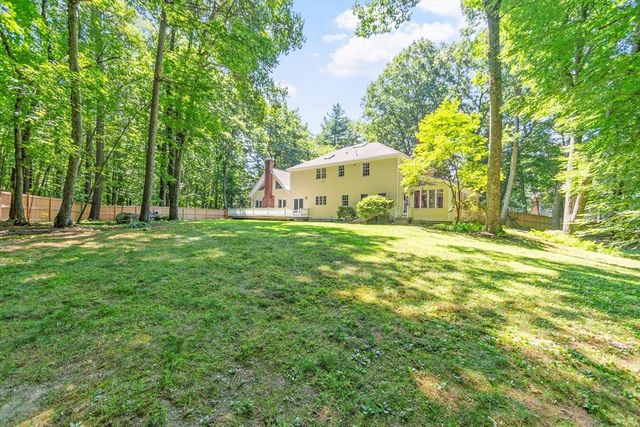 10 Wingate Ln, Acton, MA 01720