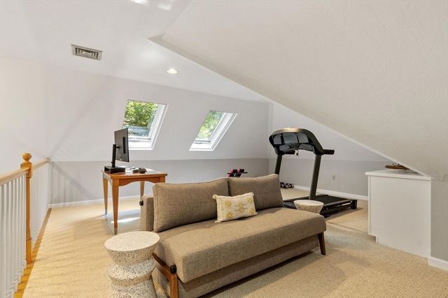 10 Wingate Ln, Acton, MA 01720