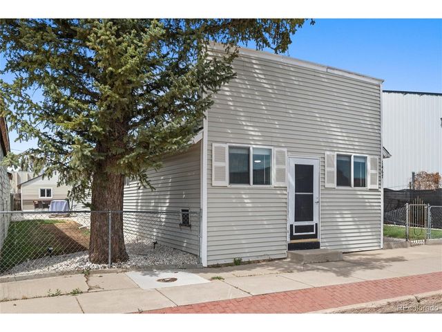 1467 Main St, Strasburg, CO 80136