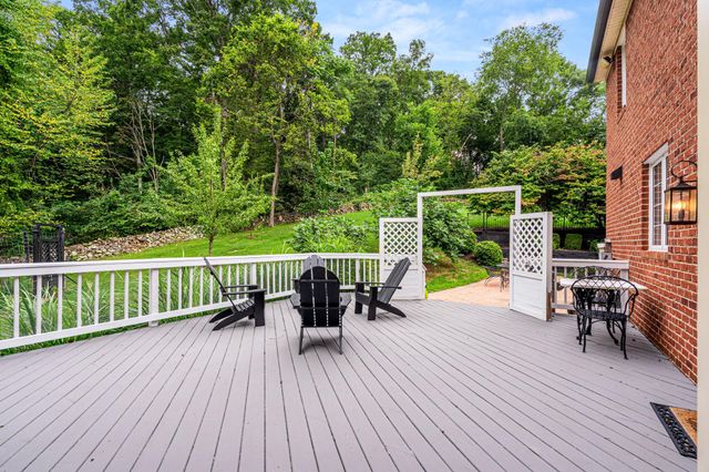 7534 CANNONEER CT E, Warrenton, VA 20186