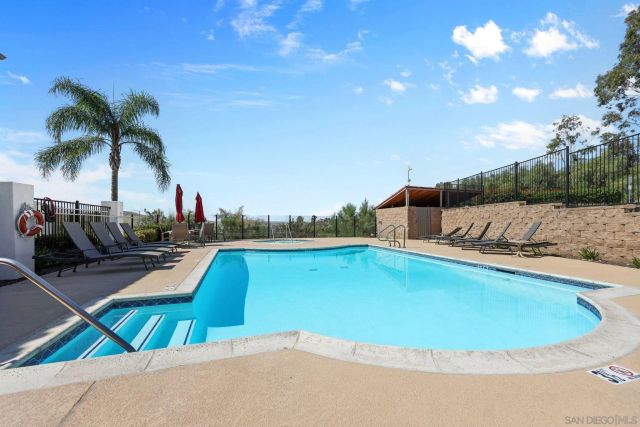 2708 Lake Pointe 209, Spring Valley, CA 91977