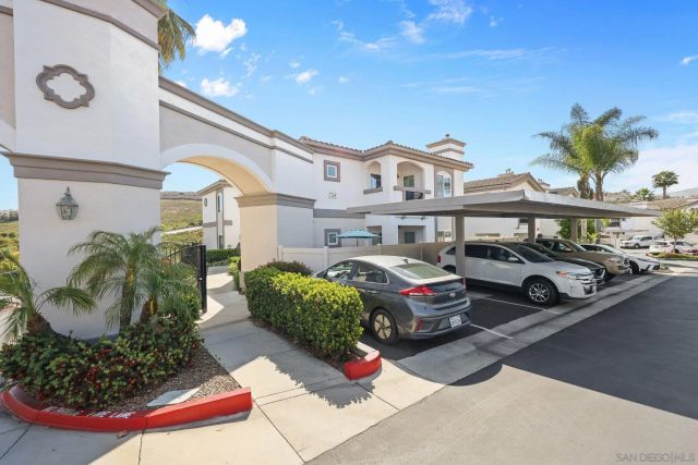 2708 Lake Pointe 209, Spring Valley, CA 91977
