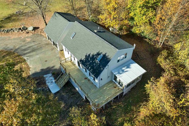 10 Armands Way, Dunbarton, NH 03046