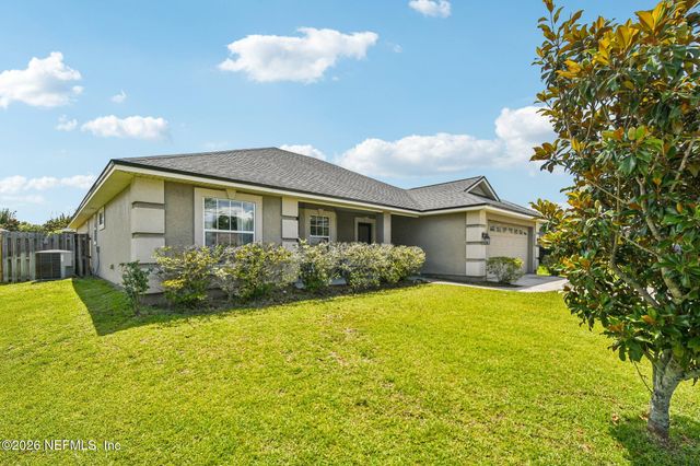 2550 ROYAL POINTE Drive, Green Cove Springs, FL 32043