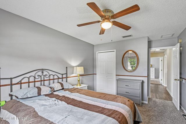 2550 ROYAL POINTE Drive, Green Cove Springs, FL 32043