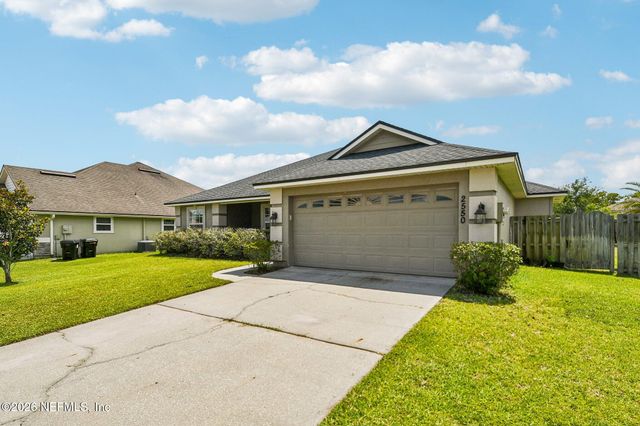 2550 ROYAL POINTE Drive, Green Cove Springs, FL 32043