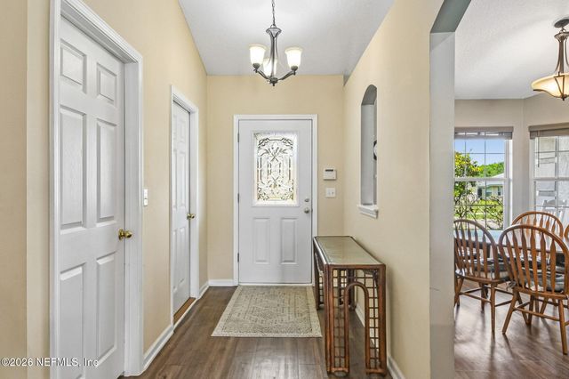 2550 ROYAL POINTE Drive, Green Cove Springs, FL 32043