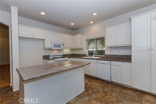 1430 Jewelstone Circle, Hemet, CA 92545