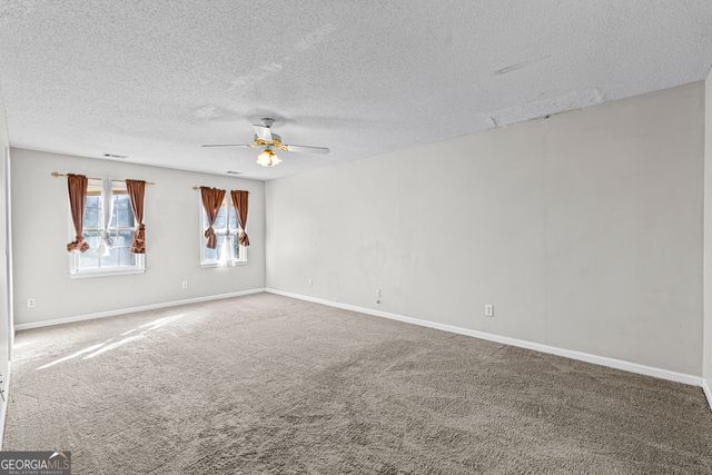 255 Woodstream Drive, Newnan, GA 30265