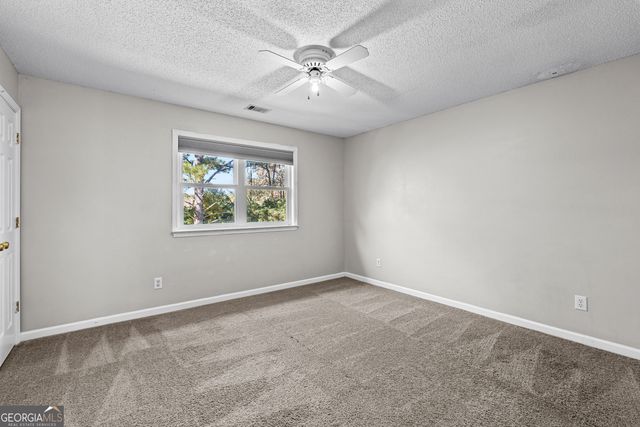 255 Woodstream Drive, Newnan, GA 30265