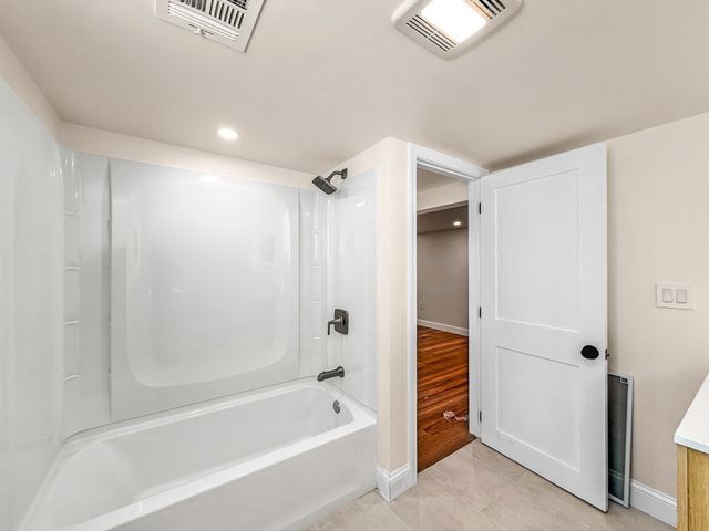 44 Shore Rd, Waltham, MA 02451