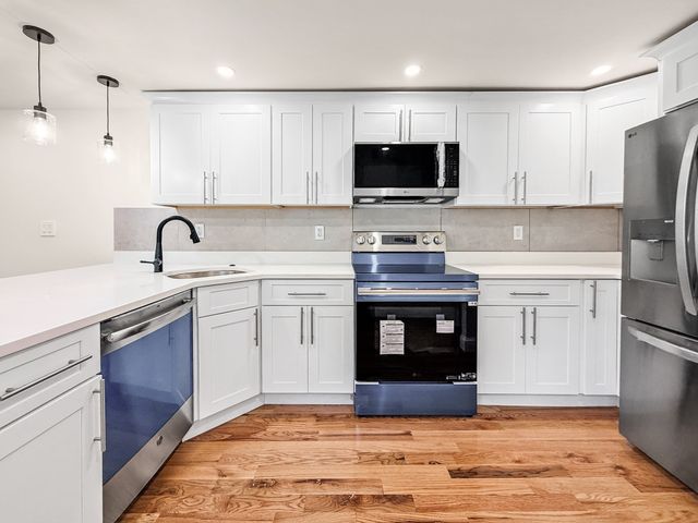 44 Shore Rd, Waltham, MA 02451