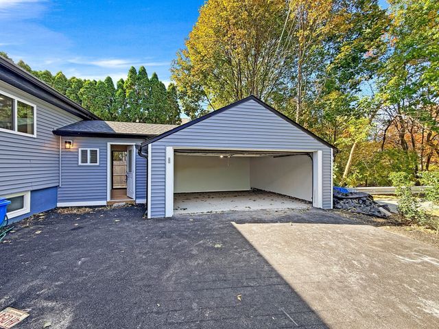 44 Shore Rd, Waltham, MA 02451