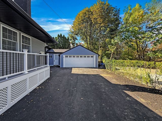 44 Shore Rd, Waltham, MA 02451