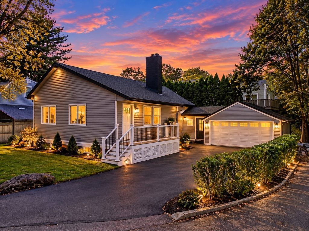 44 Shore Rd, Waltham, MA 02451