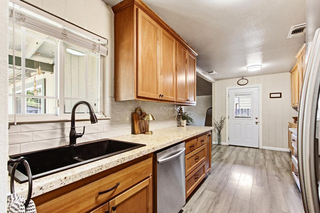 7601 Pratt Ave, Citrus Heights, CA 95610
