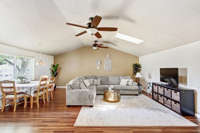 7601 Pratt Ave, Citrus Heights, CA 95610