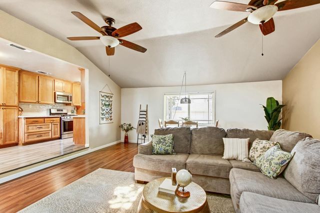 7601 Pratt Ave, Citrus Heights, CA 95610