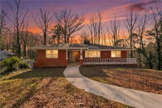 2856 Engle NW Road, Atlanta, GA 30318