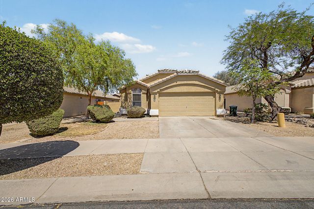 16156 W LATHAM Street, Goodyear, AZ 85338