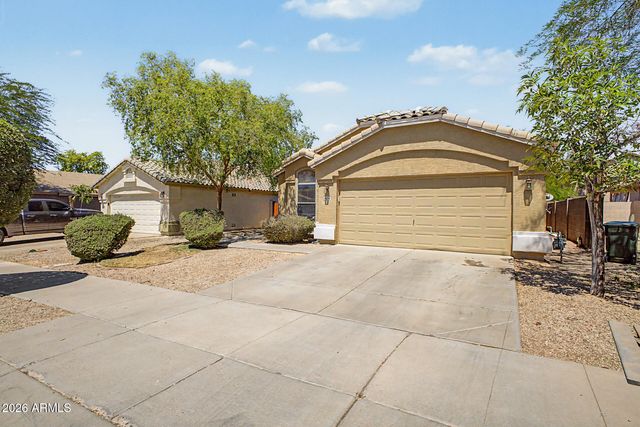 16156 W LATHAM Street, Goodyear, AZ 85338
