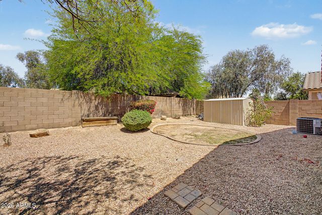 16156 W LATHAM Street, Goodyear, AZ 85338