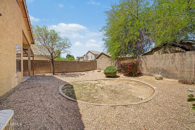 16156 W LATHAM Street, Goodyear, AZ 85338