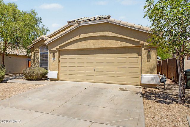 16156 W LATHAM Street, Goodyear, AZ 85338
