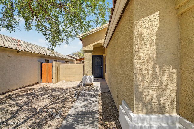16156 W LATHAM Street, Goodyear, AZ 85338