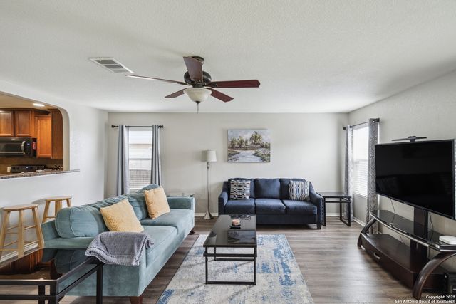 1826 Strawhouse, San Antonio, TX 78245