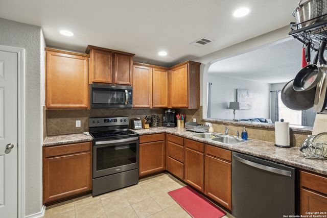 1826 Strawhouse, San Antonio, TX 78245