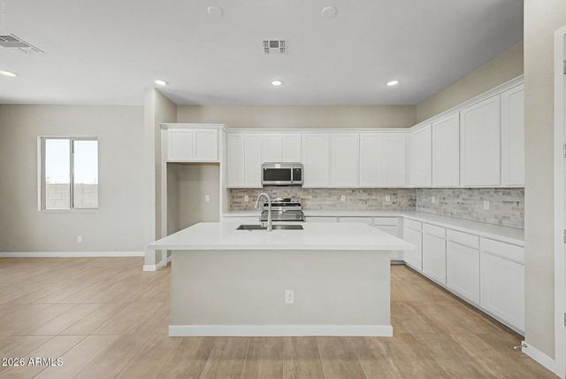 31525 N WET CREEK Road, San Tan Valley, AZ 85143