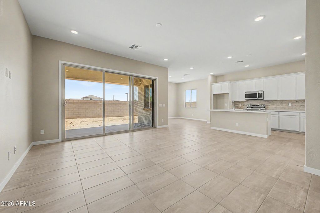 31525 N WET CREEK Road, San Tan Valley, AZ 85143 — photo 2